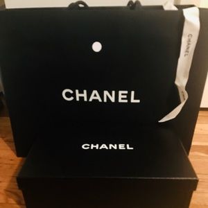 Chanel bundle - box, large bag and ribbon